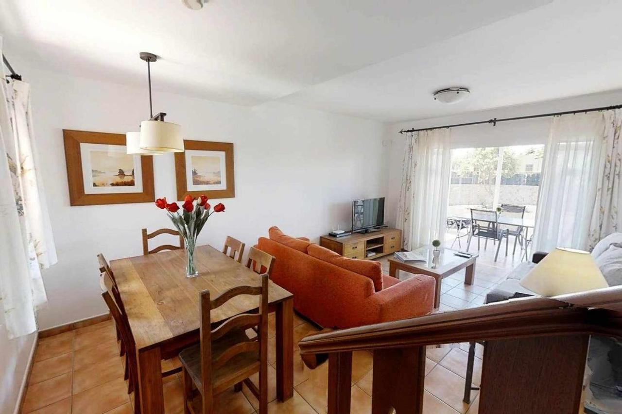 Anju Villas Villa At 100 Meters Far Of The Beach Corralejo Exterior foto